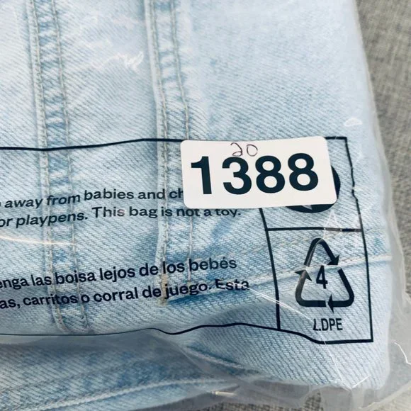 Forever‎ 21 Acid Wash Denim Mini Skirt Small Pockets Casual Wear 100% Cotton - Picture 10 of 10